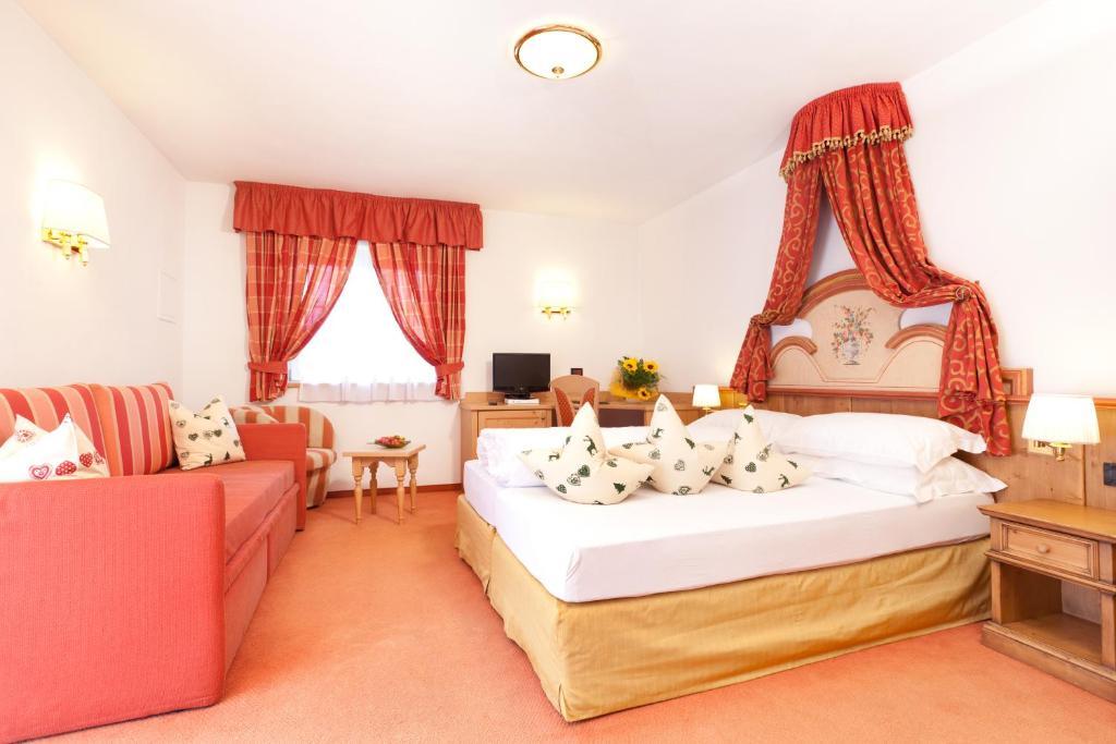 Nature Wellness Hotel Renato Vigo di Fassa Δωμάτιο φωτογραφία
