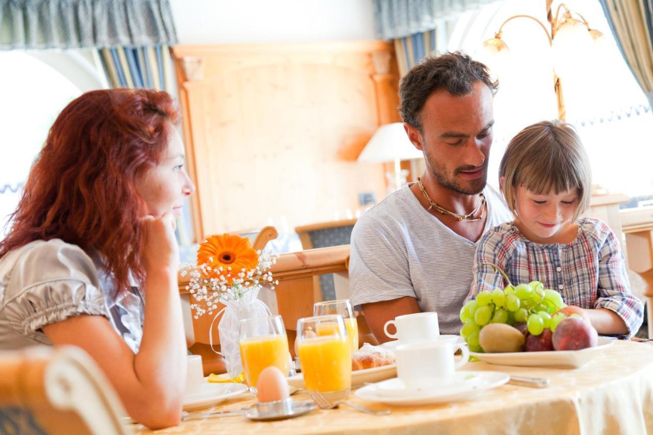 Nature Wellness Hotel Renato Vigo di Fassa Εξωτερικό φωτογραφία